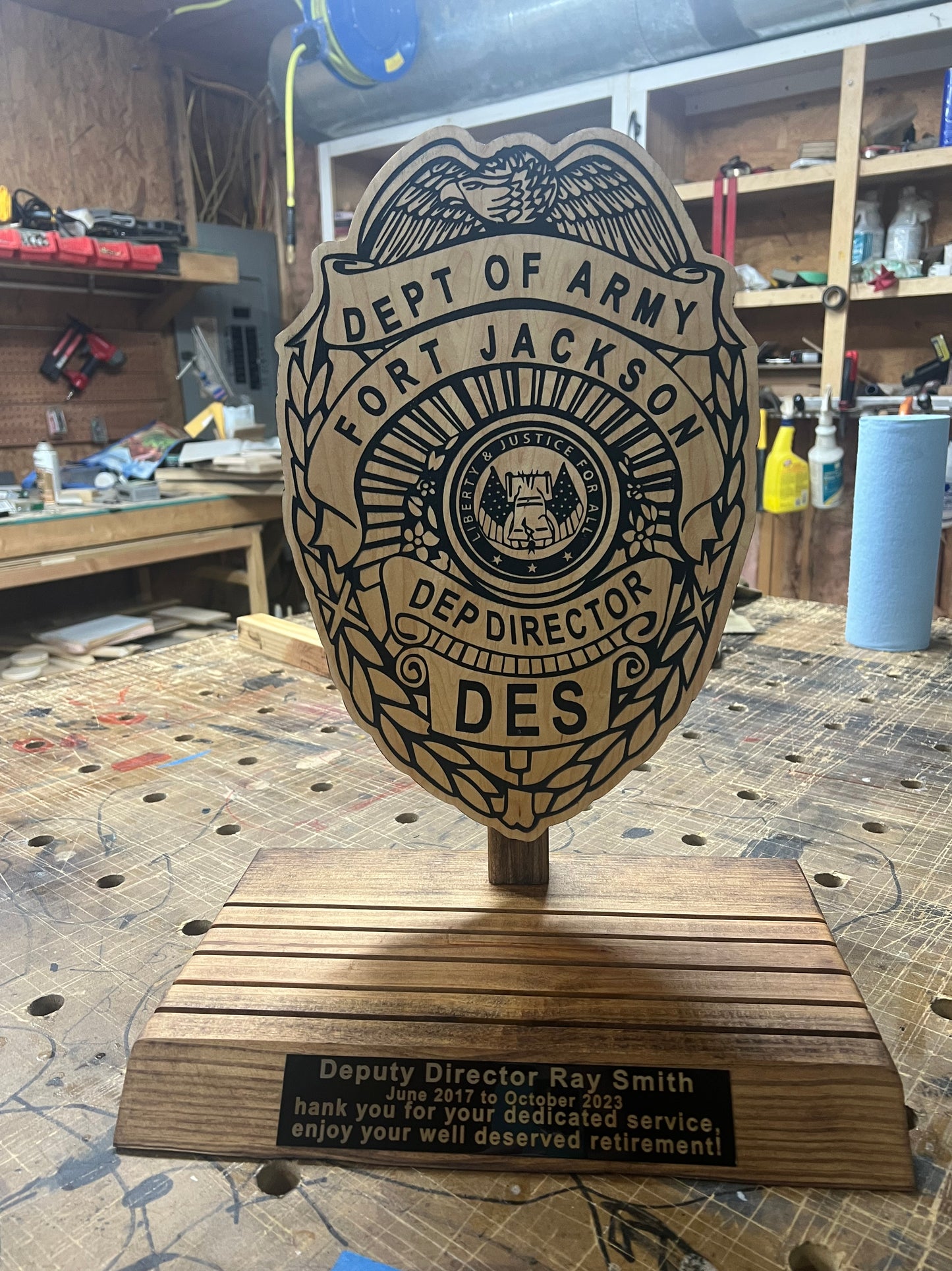 CUSTOM IMAGE / LOGO HAT & CHALLENGE COIN STAND